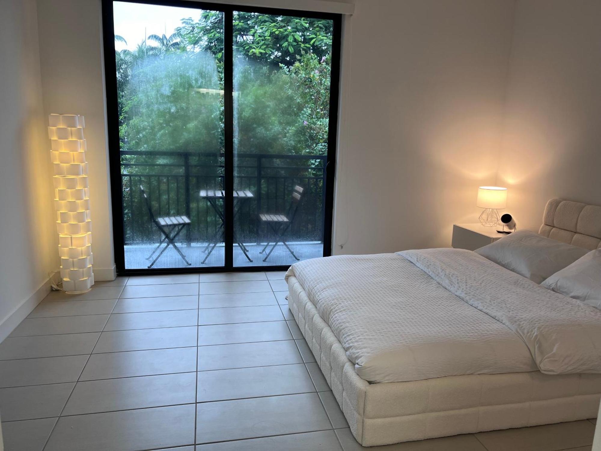 Master Bed Room In Calle Ocho Miami Eksteriør bilde